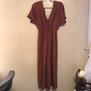 Wide leg jumpsuit!